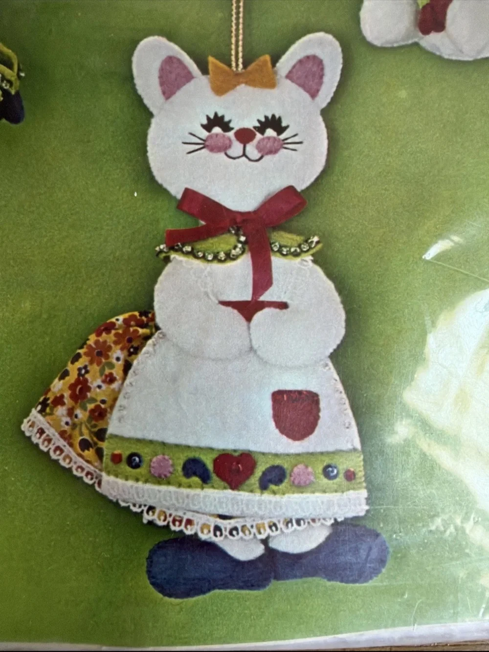 #2828 BUCILLA - 